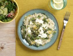 Cremiges Spargel- und Spinat-Ofenrisotto