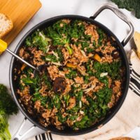 Cremiges Grünkohl- und Pilz-Braunreis-Risotto