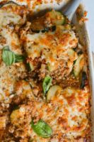 Mediterranes Fusionserlebnis: Lamm- und Rinderrigatoni-Auflauf