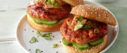 Würzige Bacon und Kimchi Burger
