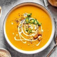 Cremige Kokosnuss-Kürbis-Suppe